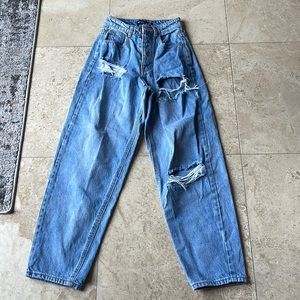 Fashion nova mom jeans